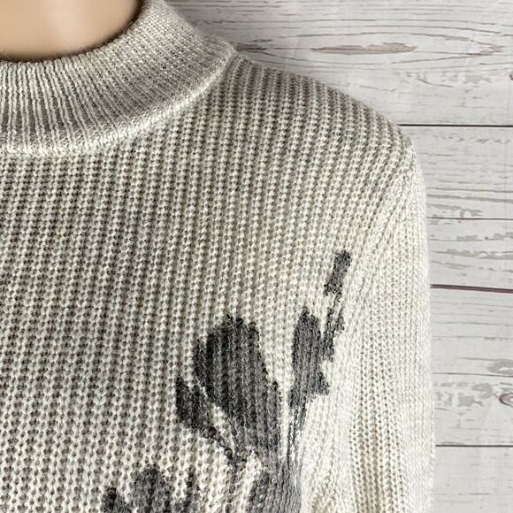 Christopher & Banks Floral Sweater - Picture 4 of 12